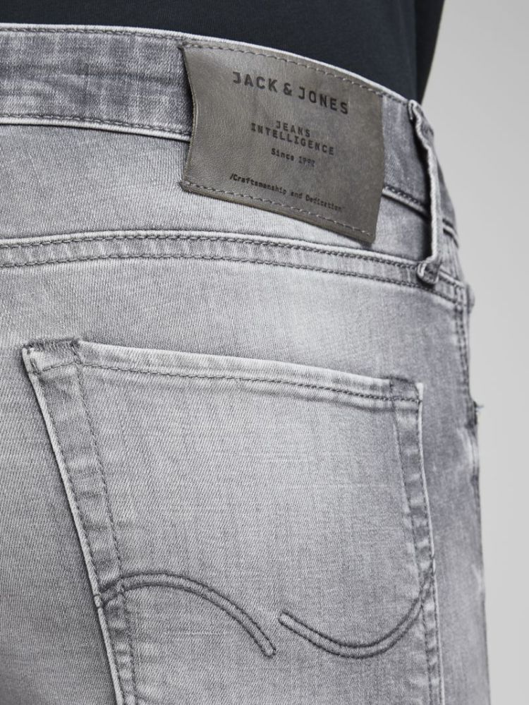 GREY DENIM