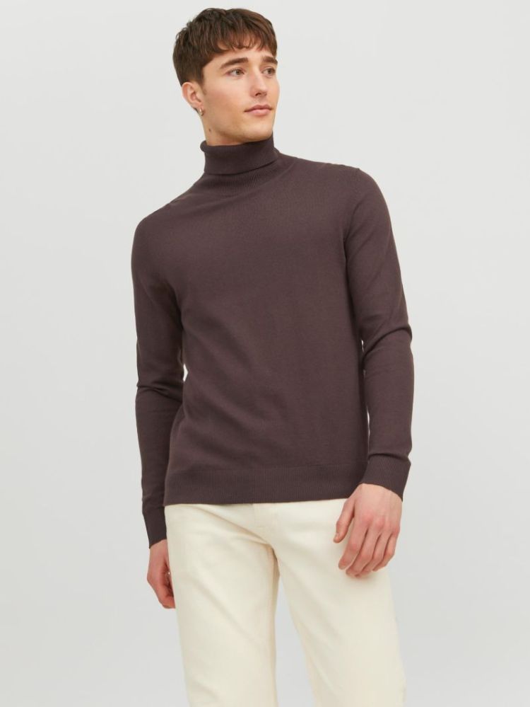 SEAL BROWN